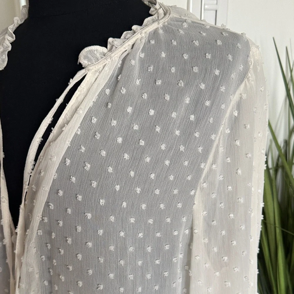Zara Elegant Cream Dot Blouse - Size XL - Picture 6 of 12